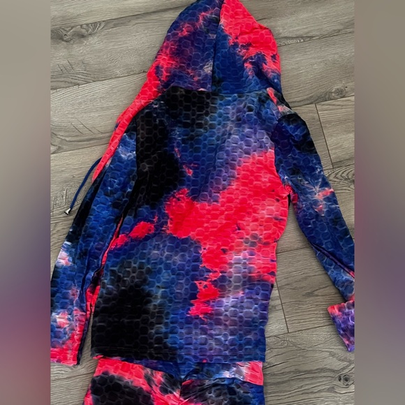 NWT Vibrant Tie-Dye Hoodie and squat proof Leggings Set size S/M - Picture 10 of 10